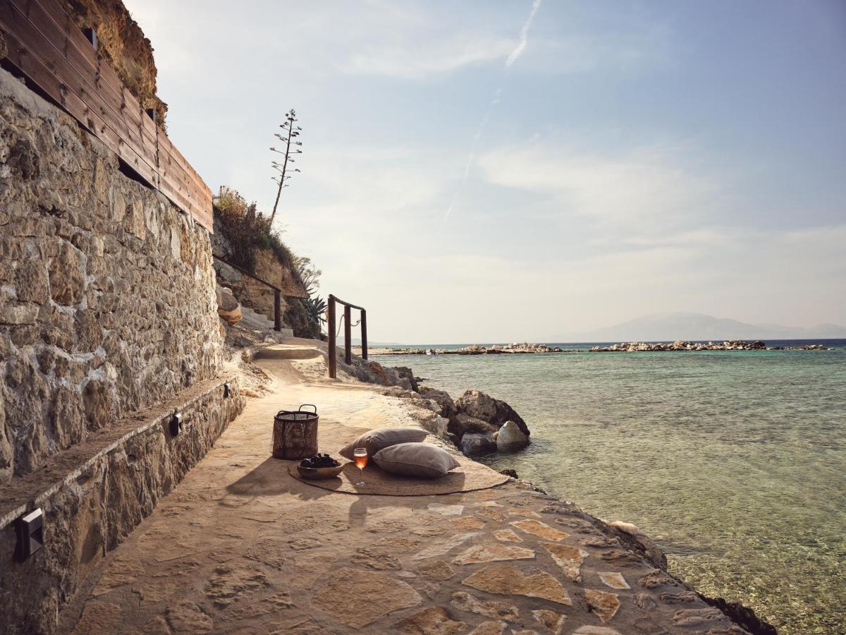 Oceanis Suites With Private Heated Pools And Sea View, By Zantewize Kypseli Eksteriør bilde