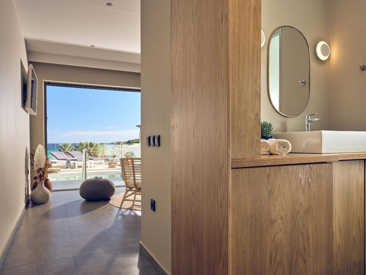 Oceanis Suites With Private Heated Pools And Sea View, By Zantewize Kypseli Eksteriør bilde