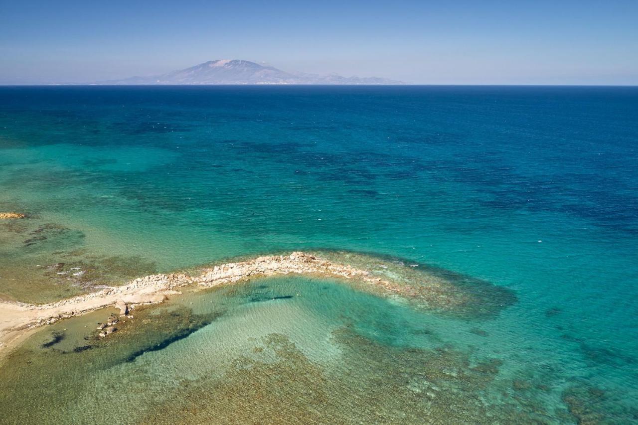 Oceanis Suites With Private Heated Pools And Sea View, By Zantewize Kypseli Eksteriør bilde